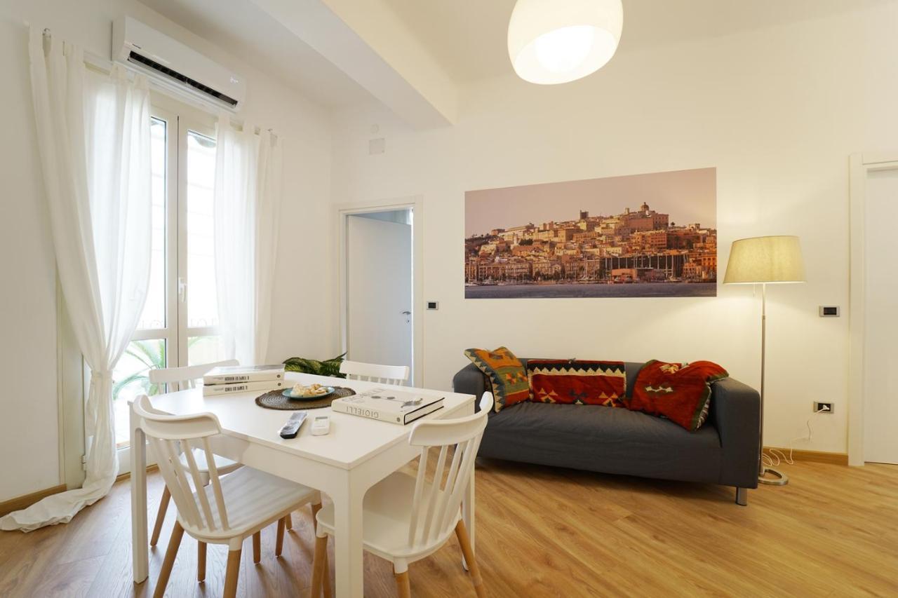 La Luna Appartamento Con Terrazza E Due Camere Cagliari Ngoại thất bức ảnh